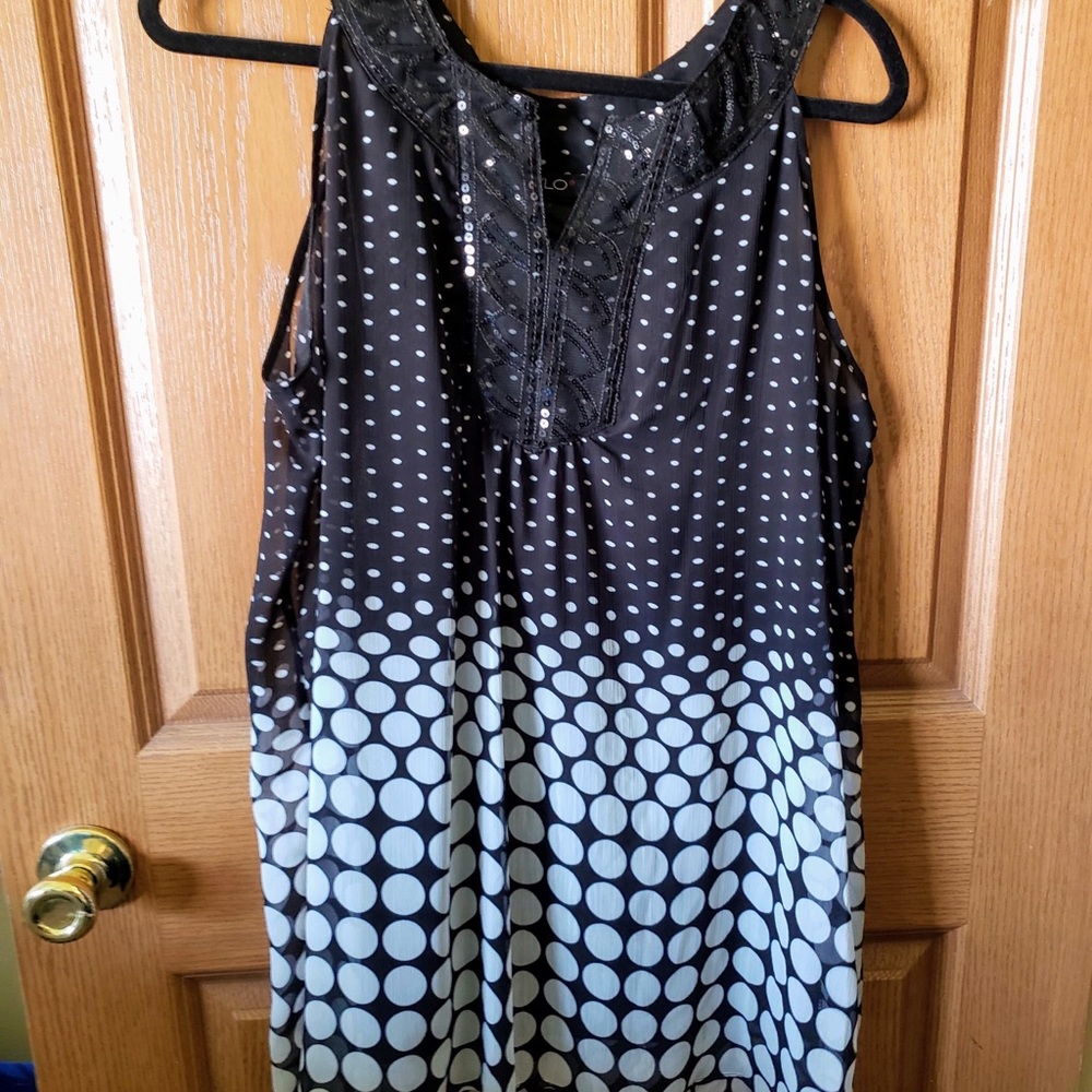 Black and white polka dot tunic